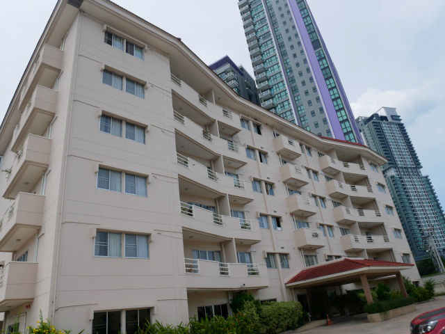 Green Life Serviced Apartment